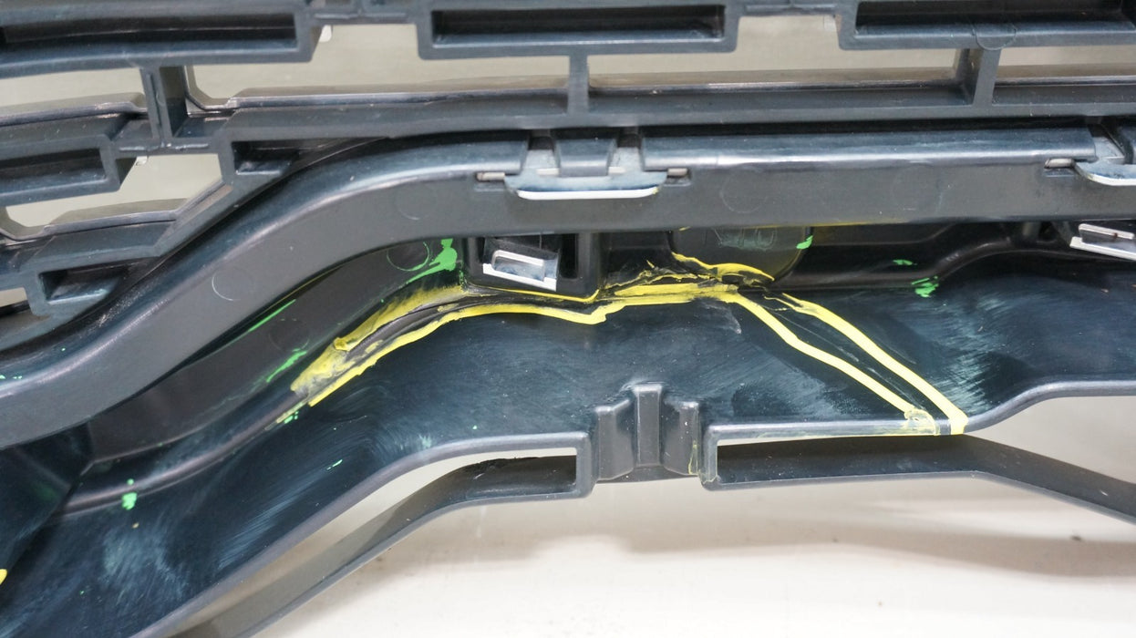 2020-2023 GMC SIERRA 2500HD 3500HD FRONT RADIATOR GRILLE GRILL 84656390 OEM