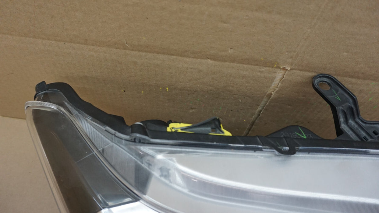 2016-2022 TOYOTA TACOMA FRONT RIGHT PASSENGERS SIDE HEADLIGHT CAPA