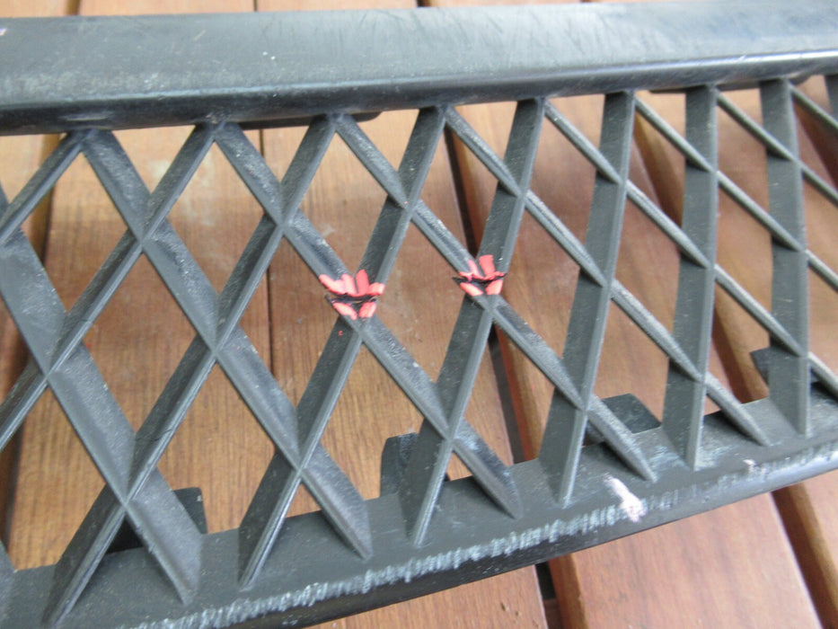 2006-2008 BENTLEY CONTINENTAL FRONT BUMPER CENTER LOWER GRILLE GRILL BLACK OEM