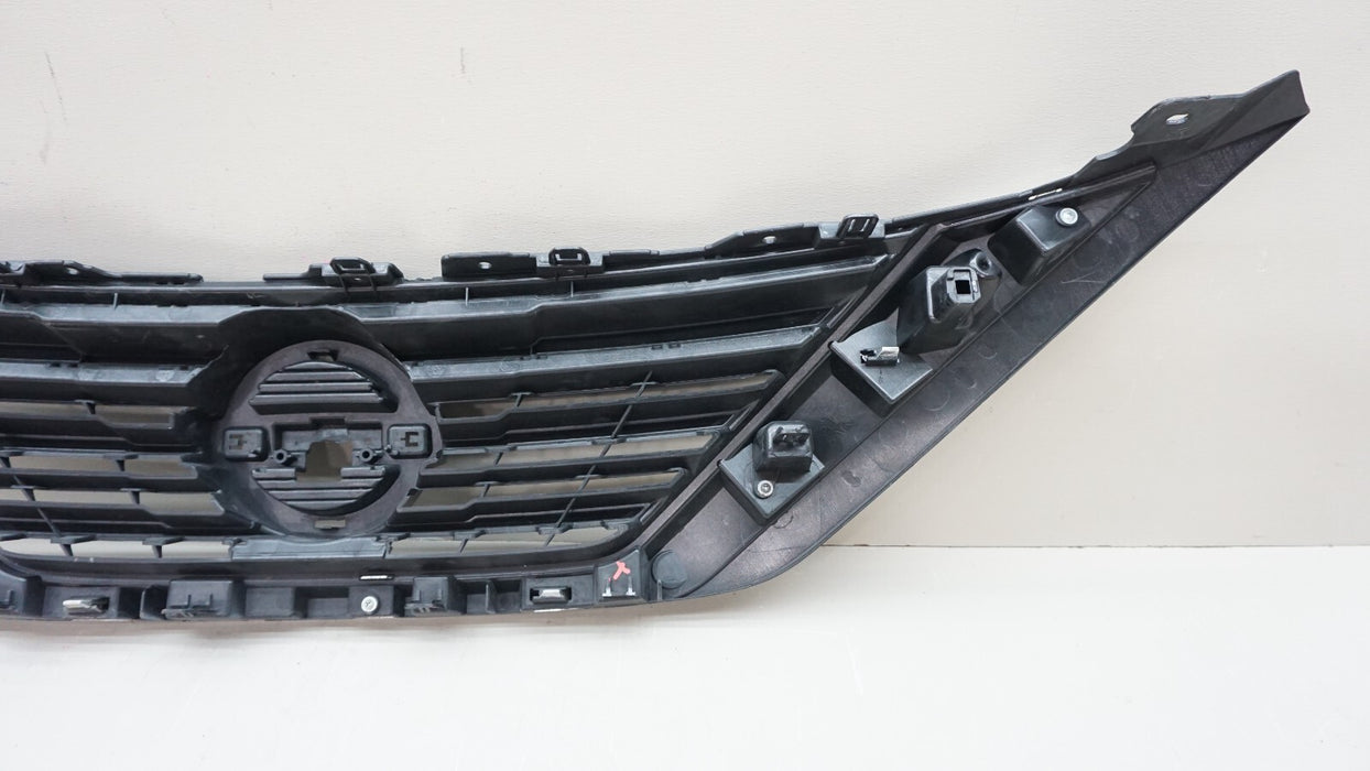 2016-2018 NISSAN ALTIMA FRONT CENTER RADIATOR GRILLE OEM