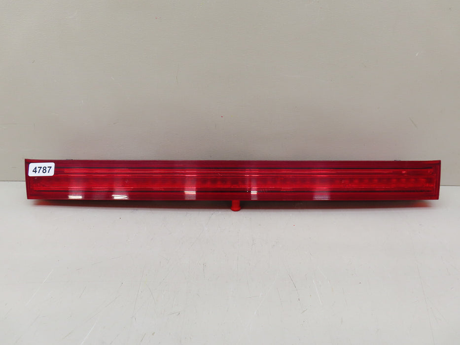 2015-2019 LINCOLN MKC REAR LIFTGATE MOUNTED CENTER LED TAIL LIGHT OEM