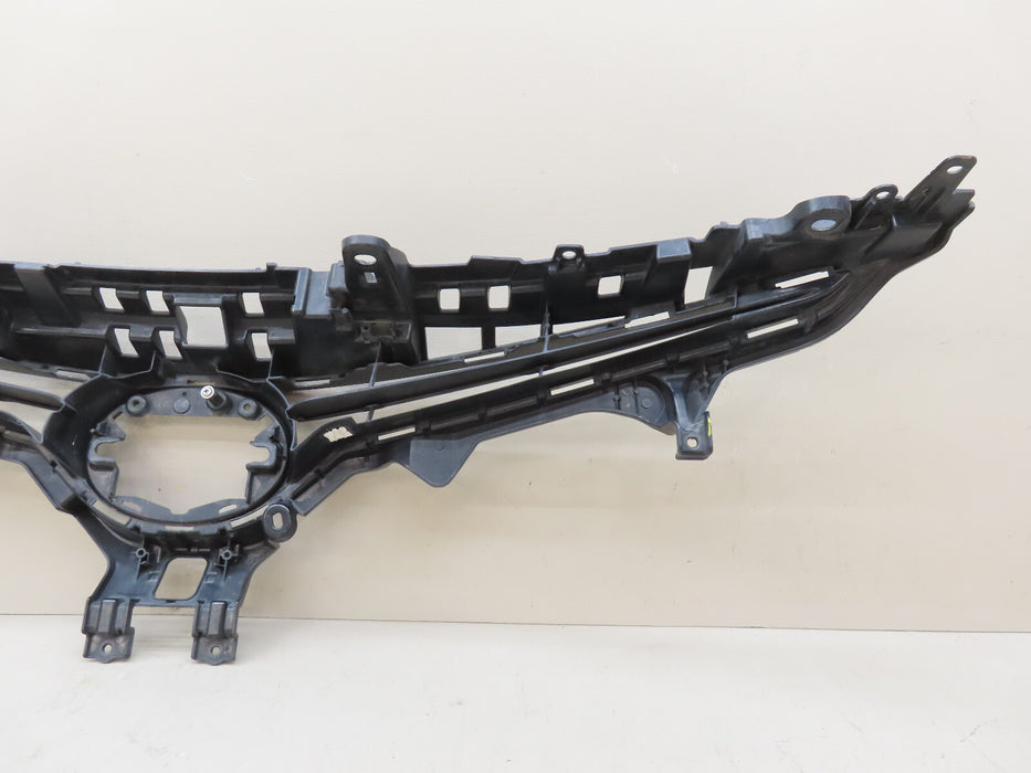 2015-2017 TOYOTA CAMRY FRONT RADIATOR UPPER GRILL GRILLE BRACKET OEM