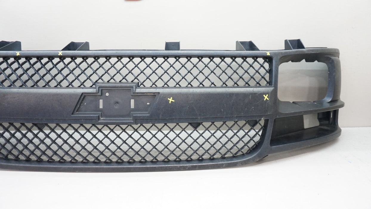 2003-2017 CHEVROLET EXPRESS 1500 2500 FRONT RADIATOR GRILLE GRILL 25746055 OEM