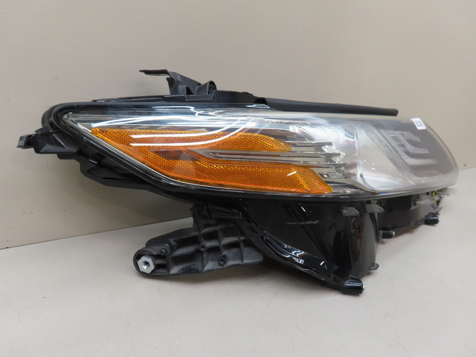 2018-2024 TOYOTA CAMRY FRONT RIGHT PASSENGER HEADLIGHT LED OEM 9330