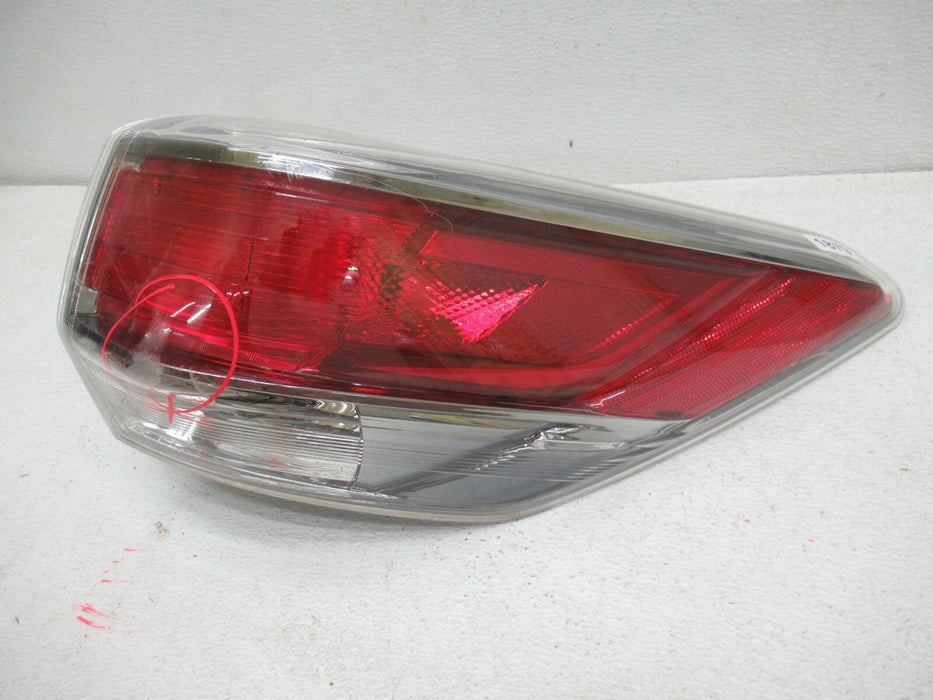 2014-2016 TOYOTA HIGHLANDER REAR PASSENGER SIDE TAIL LIGHT BRAKE STOP LAMP OEM