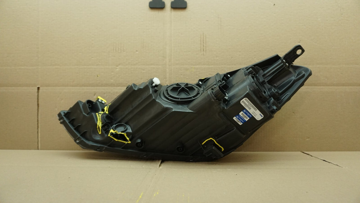 2016-2018 HYUNDAI TUCSON RIGHT PASSENGER SIDE HEADLIGHT HALOGEN AFTERMARKET