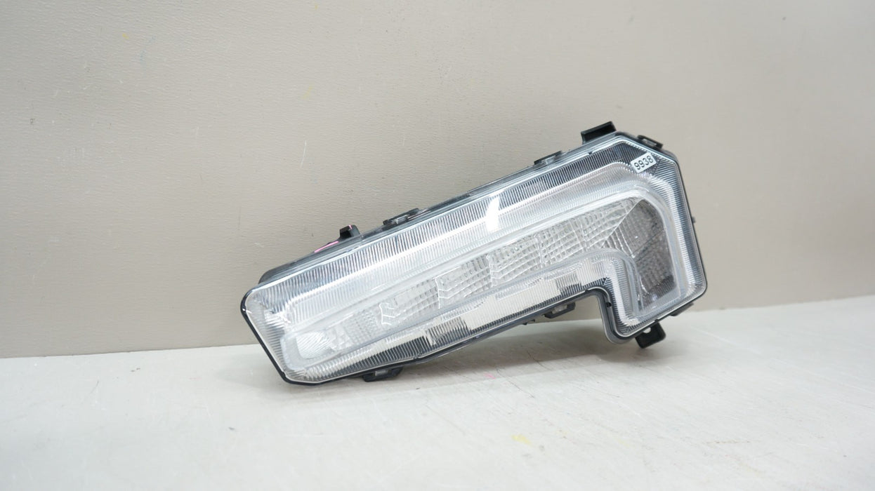 2016-2018 CHEVROLET MALIBU FRONT LEFT DRIVER SIDE FOG LIGHT OEM 22982837