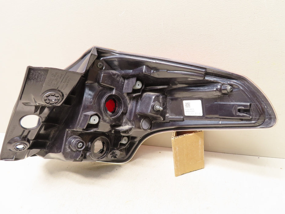 2016 2017 2018 TOYOTA RAV4 LEFT DRIVER LH SIDE HALOGEN TAIL LIGHT LAMP OEM