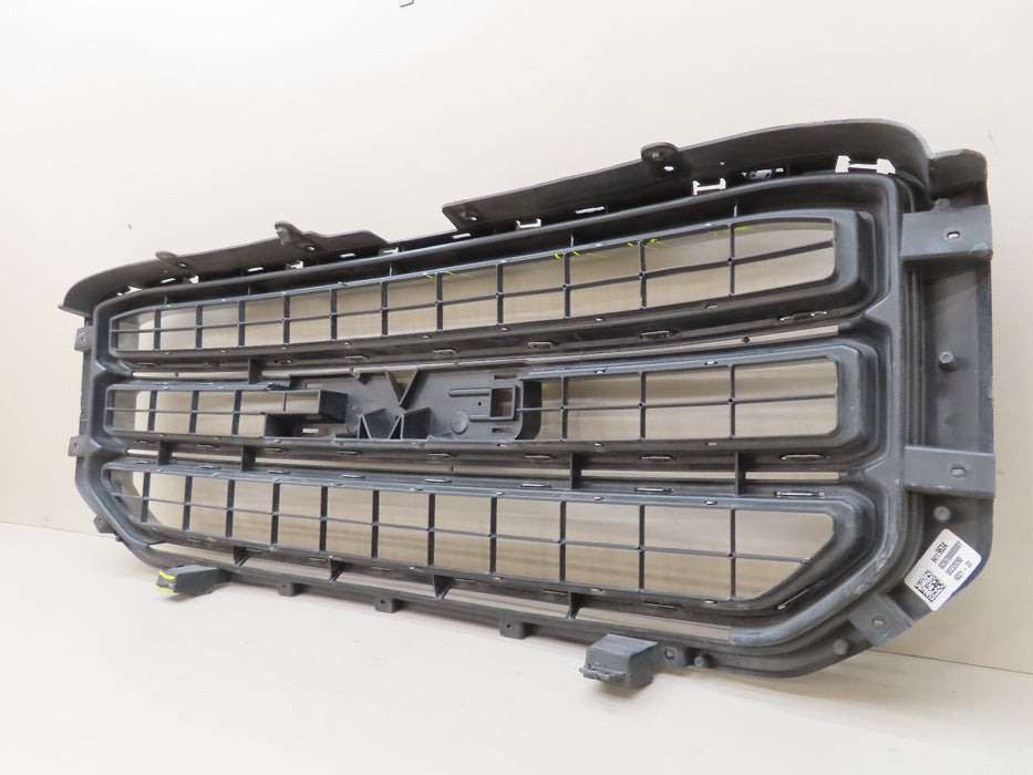 2015 2016 2017 2018 GMC YUKON FRONT RADIATOR GRILLE GRILL OEM 84119634