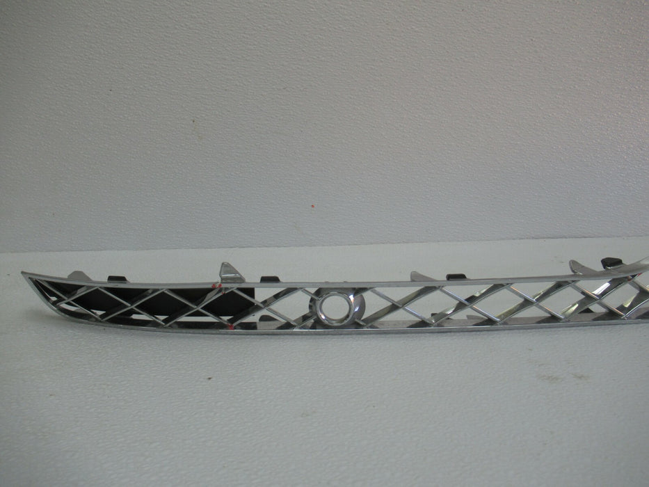 2017-2020 BENTLEY BENTAYGA FRONT LOWER RIGHT SIDE GRILL GRILLE TRIM GUIDE OEM