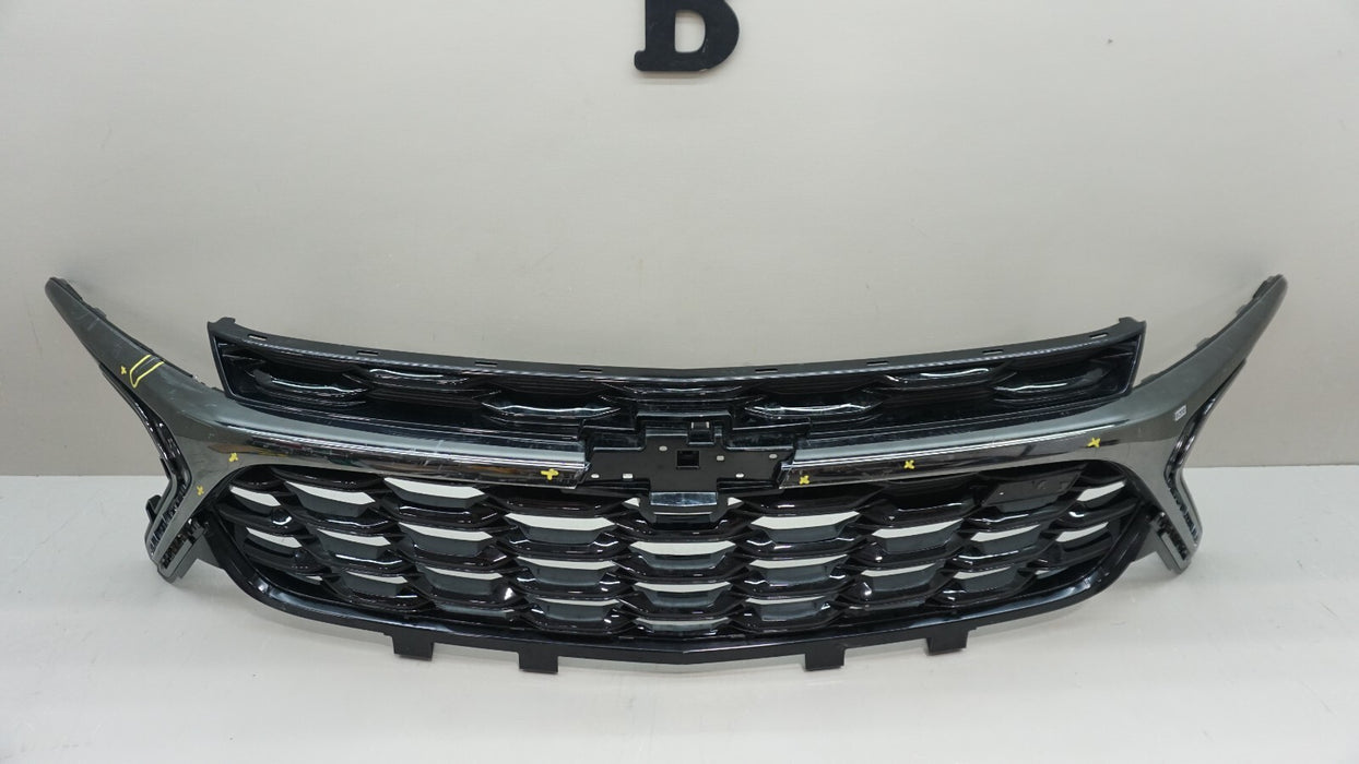 2024-2025 CHEVROLET TRAX RS FRONT BUMPER RADIATOR GRILLE OEM
