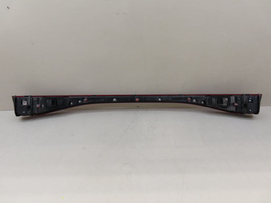 2023-2024 MERCEDES-BENZ EQE EQE350 REAR CENTER TRUNK LID LED TAIL LIGHT OEM