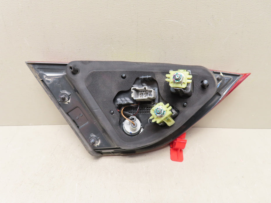 2015 2016 2017 CHRYSLER 200 REAR RIGHT PASSENGER INNER TAIL LIGHT OEM