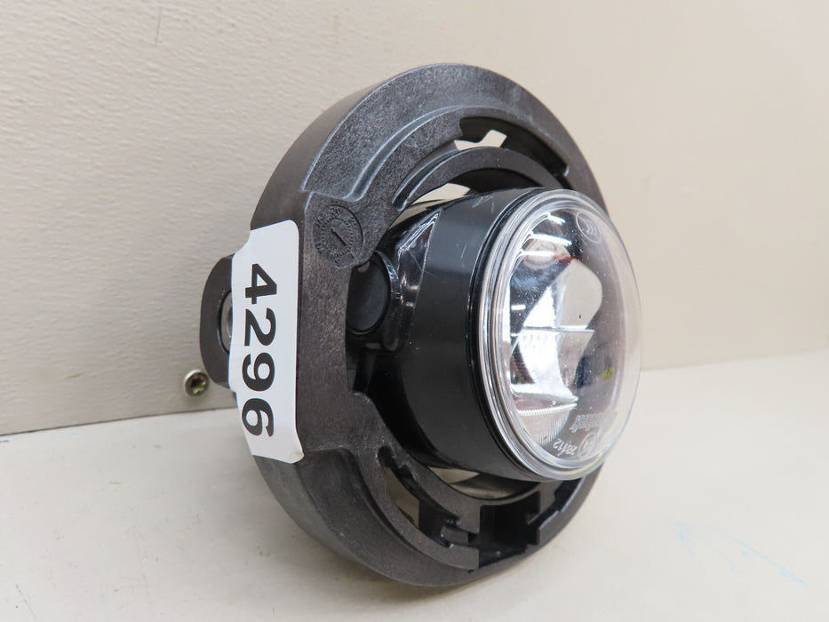 2017-2019 CHRYSLER PACIFICA FRONT RIGHT OR LEFT FOG LIGHT LED OEM 68342190AB