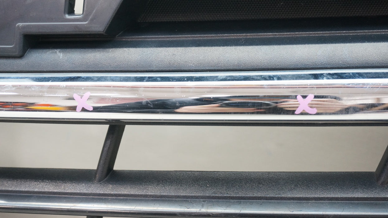 2018-2021 CHEVROLET EQUINOX FRONT BUMPER RADIATOR GRILLE OEM 84150748