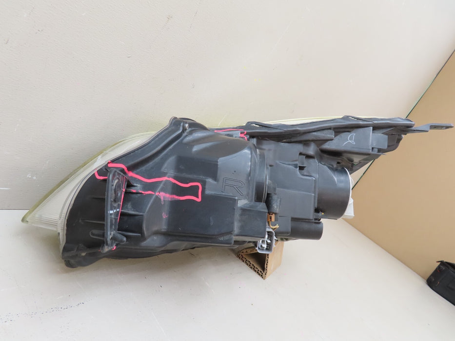2013-2014 SUBARU LEGACY OUTBACK FRONT RIGHT SIDE HEADLIGHT LAMP HALOGEN OEM