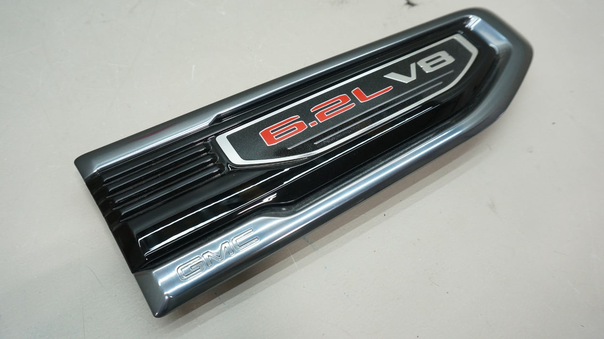 2019-2024 GMC SIERRA 1500 FRONT RIGHT FENDER VENT EMBLEM OEM 84431315