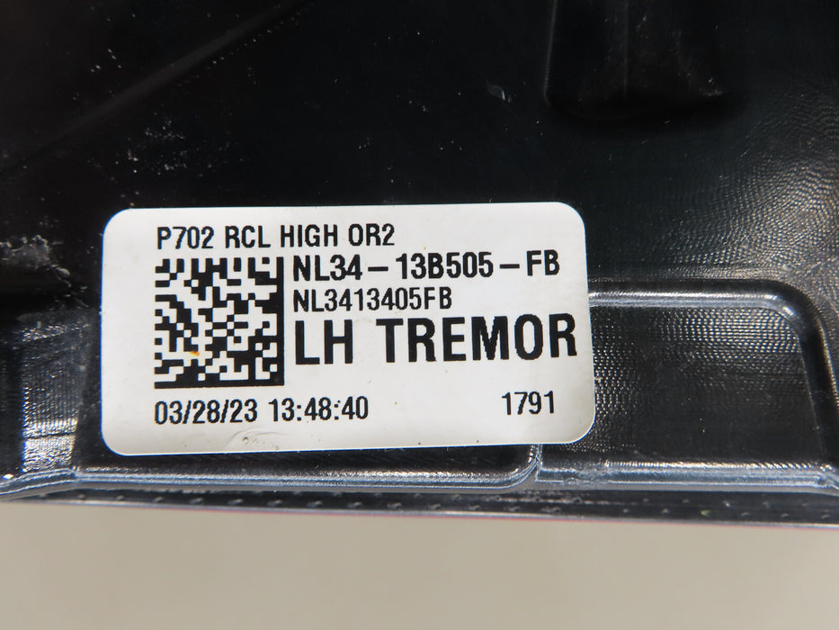 2021-2023 FORD TREMOR F150 F-150 REAR LEFT DRIVER SDIE TAIL LIGHT OEM