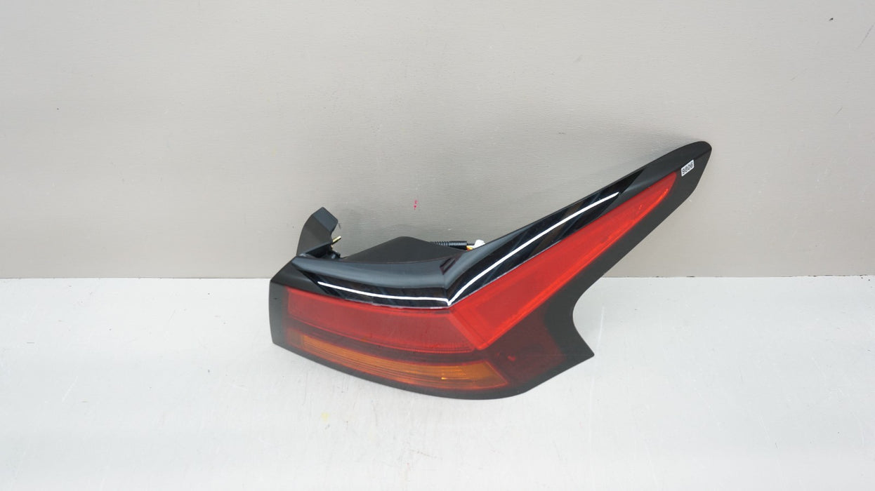 *MINT* 2019-2023 NISSAN ALTIMA REAR RIGHT PASSENGER SIDE TAIL LIGHT AFTERMARKET