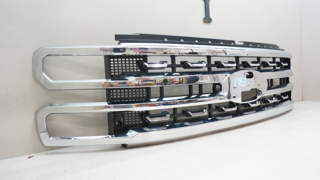 2023-2025 FORD F250 F350 SUPER DUTY FRONT BUMPER GRILLE OEM PC3B-8A164
