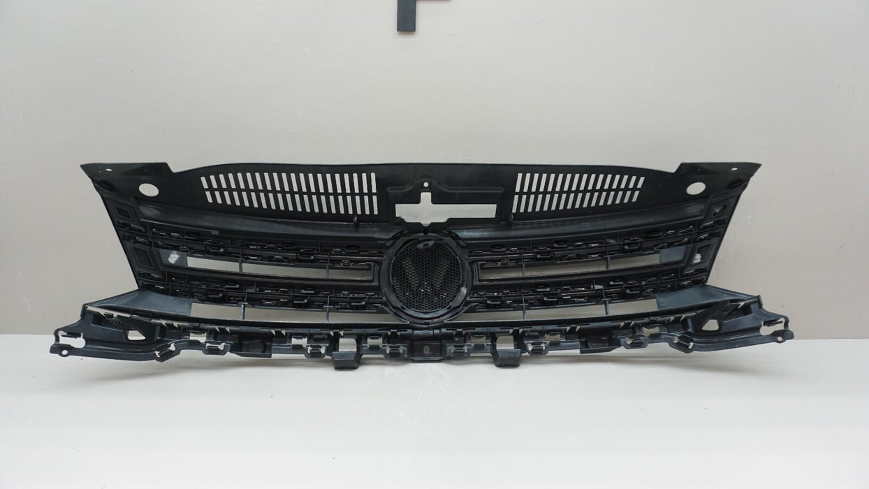 2012-2017 VOLKSWAGEN TIGUAN FRONT UPPER GRILLE 5N0853653E OEM 12 13 14 15 16 17