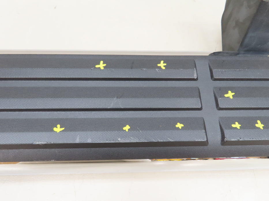 2007-2014 CHEVROLET/GMC SILVERADO-SIERRA 1500-3500 LEFT RUNNING BOARD OEM