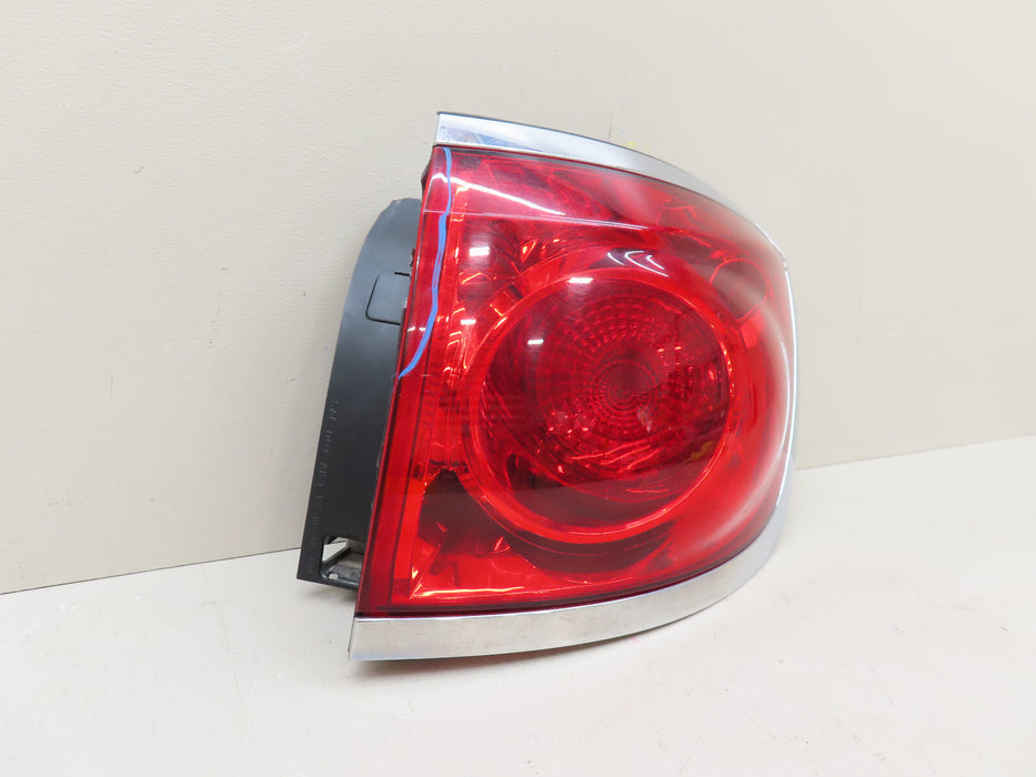 2008 - 2012 BUICK ENCLAVE RIGHT PASSENGER SIDE  TAIL LIGHT OEM