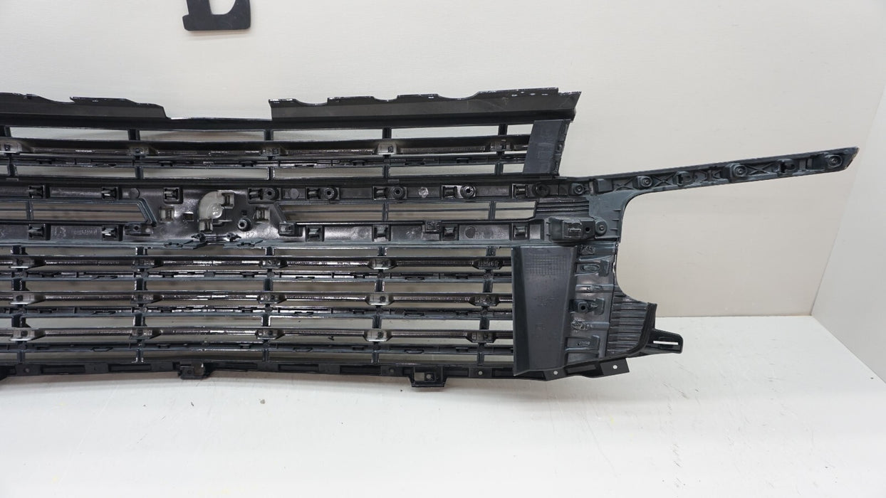 2021-2023 CHEVROLET TAHOE SUBURBAN FRONT RADIATOR GRILLE GRILL OEM 84639388