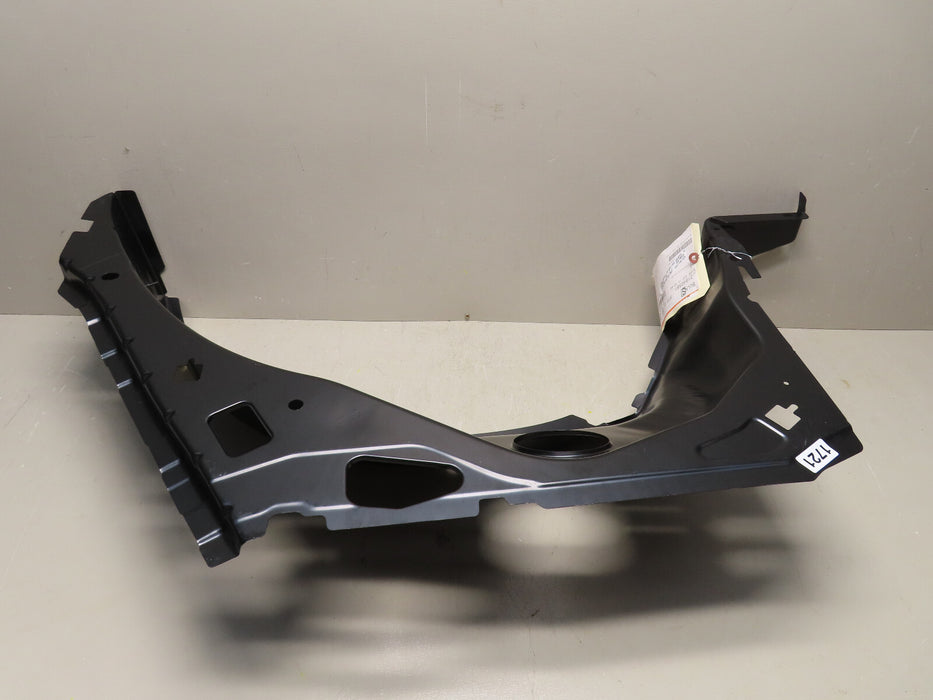 MERCEDES-BENZ REAR LEFT DRIVER SIDE WHEEL WELL HOUSE OEM 156 630 15 00 64