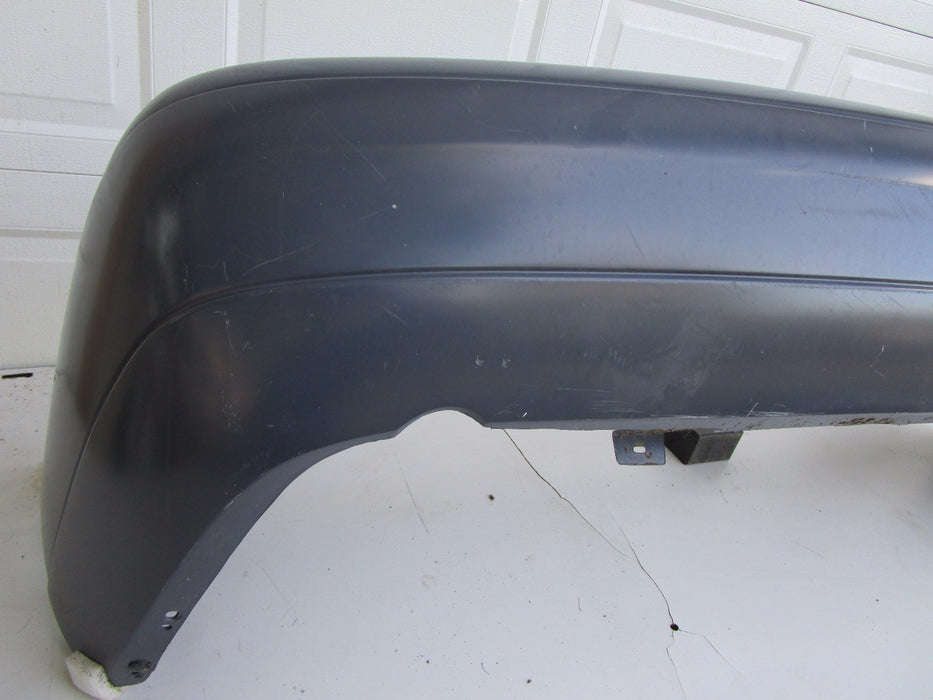 01 02 03 04 FORD FOCUS SEDAN REAR BUMPER COVER OEM