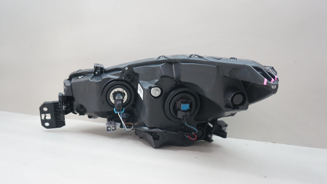 2018-2019 SUBARU LEGACY OUTBACK FRONT RIGHT SIDE HALOGEN WITH  LED HEADLIGHT OEM