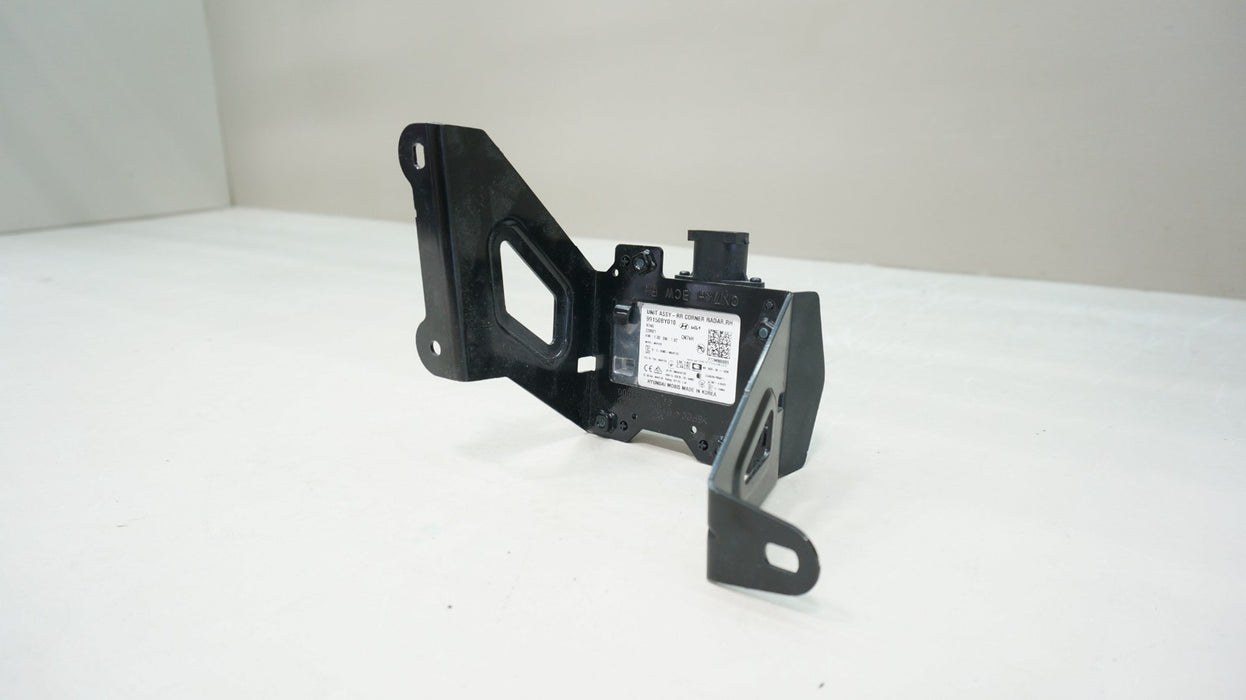 2021-2022 HYUNDAI ELANTRA REAR RIGHT CORNER RADAR SENSOR OEM 99150BY010