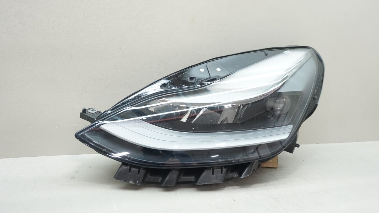 2021-2023 TESLA MODEL 3 / MODEL Y LEFT DRIVER SIDE HEADLIGHT OEM