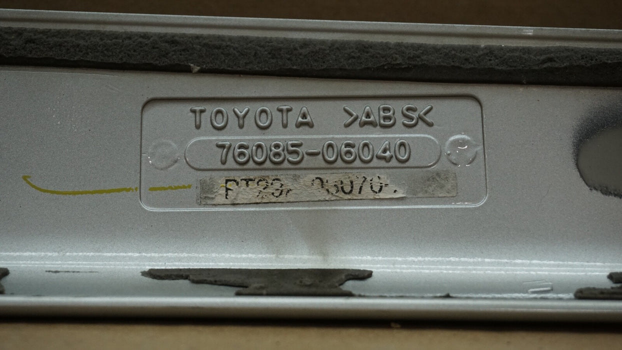 2007-2011 TOYOTA CAMRY SE TRUNK LID SPOILER WING 76085–06040 OEM 07 08 09 10 11