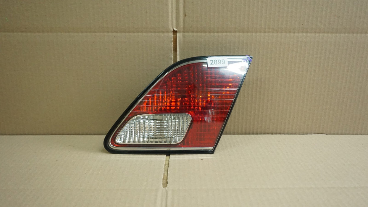 2002 2003 2004 LEXUS ES300 ES330 RIGHT PASSENGER SIDE INNER TAIL LIGHT LAMP OEM