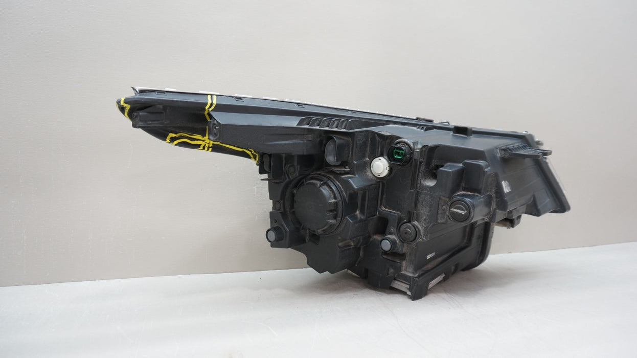 2020-2023 KIA SELTOS FRONT LEFT DRIVER SIDE LED HEADLIGHT OEM 92101/2-Q5
