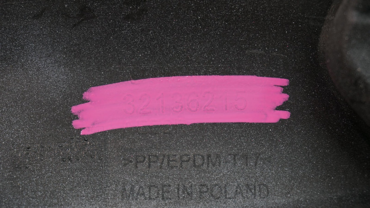 2022-2024 VOLVO XC60 REAR LOWER BUMPER VALANCE PANEL OEM 32136215