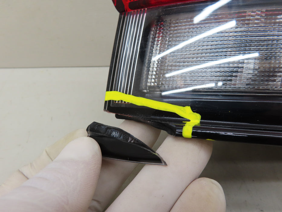 2022-2024 JEEP GRAND CHEROKEE REAR RIGHT PASSENGER OUTER TAIL LIGHT OEM