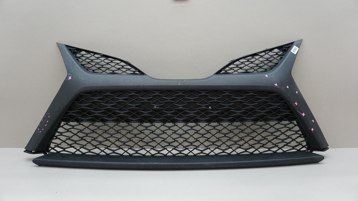 2018-2020 TOYOTA CAMRY FRONT GRILLE GRILL 53113-06130 OEM 18 19 20