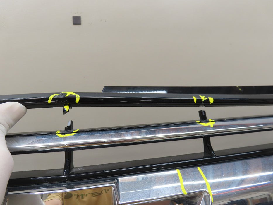 2025 CHEVROLET TAHOE/ SUBURBAN FRONT RADIATOR GRILL GRILLE OEM