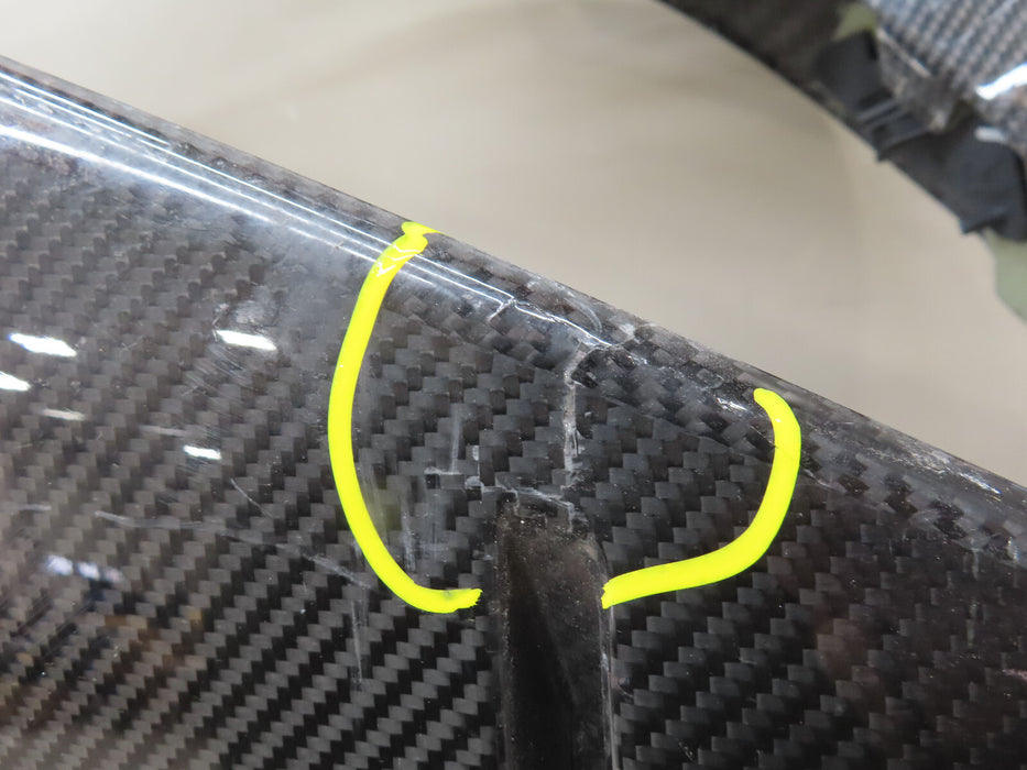 2017-2020 ASTON MARTIN VANTAGE REAR BUMPER COVER DIFFUSER CARBON FIBER OEM