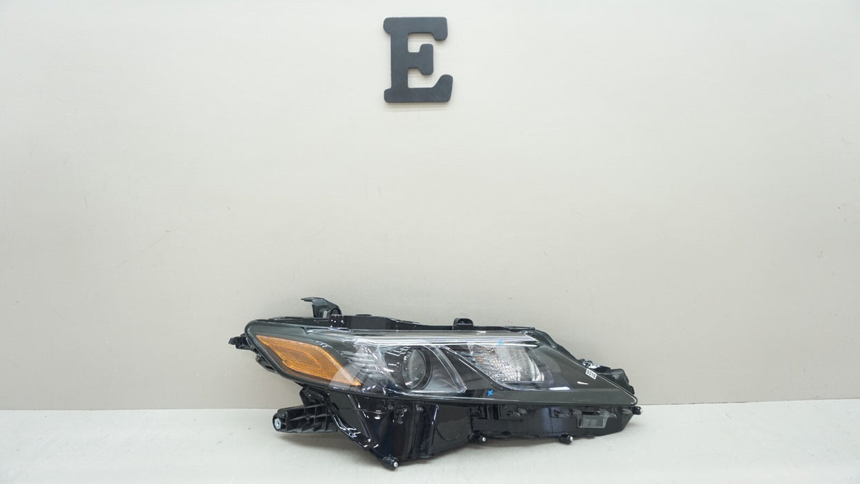 2018-2022 TOYOTA CAMRY FRONT RIGHT PASSENGER SIDE LED HEADLIGHT OEM