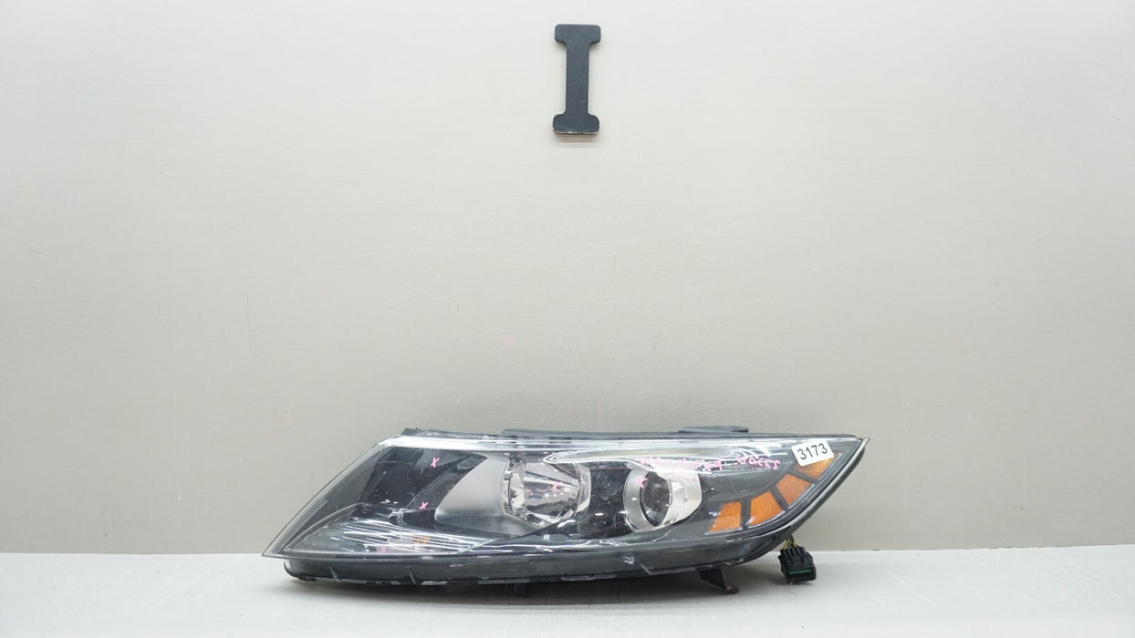 2011-2013 KIA OPTIMA FRONT LEFT DRIVERS SIDE HEADLIGHT HALOGEN OEM  11 12 13
