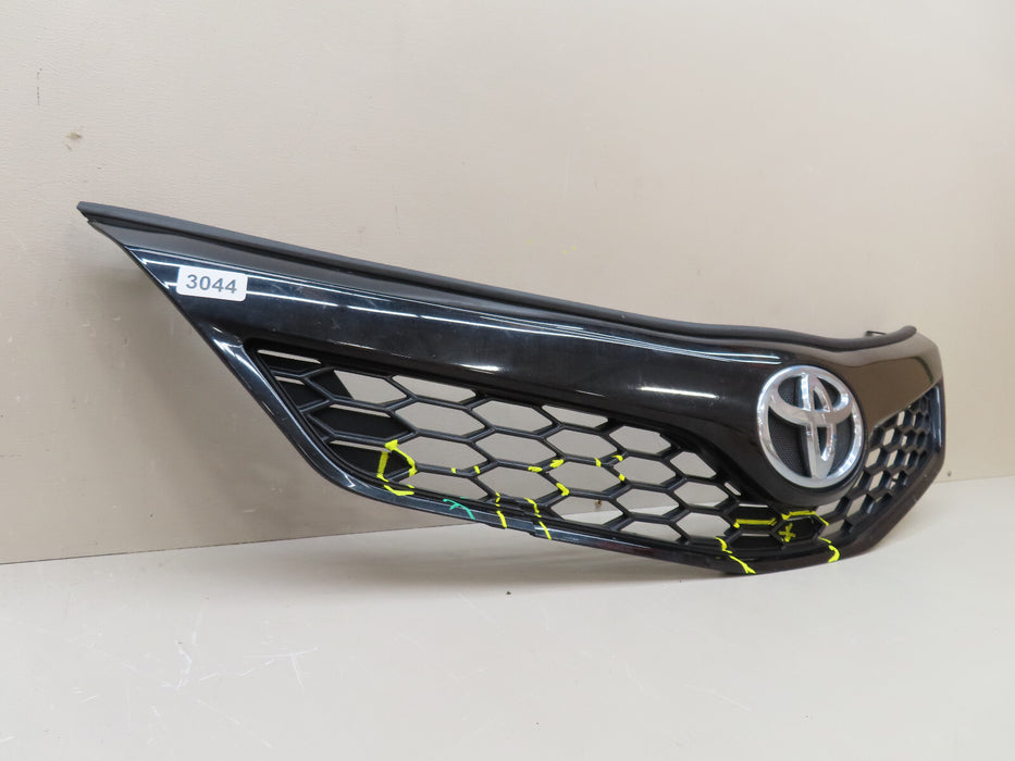 2012 2013 2014 TOYOTA CAMRY FRONT RADIATOR GRILLE GRILL OEM 53101-06340