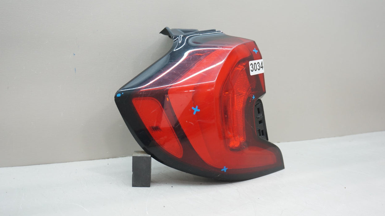 2018-2021 GMC TERRAIN REAR LEFT DRIVER SIDE OUTER TAIL LIGHT OEM 84379497