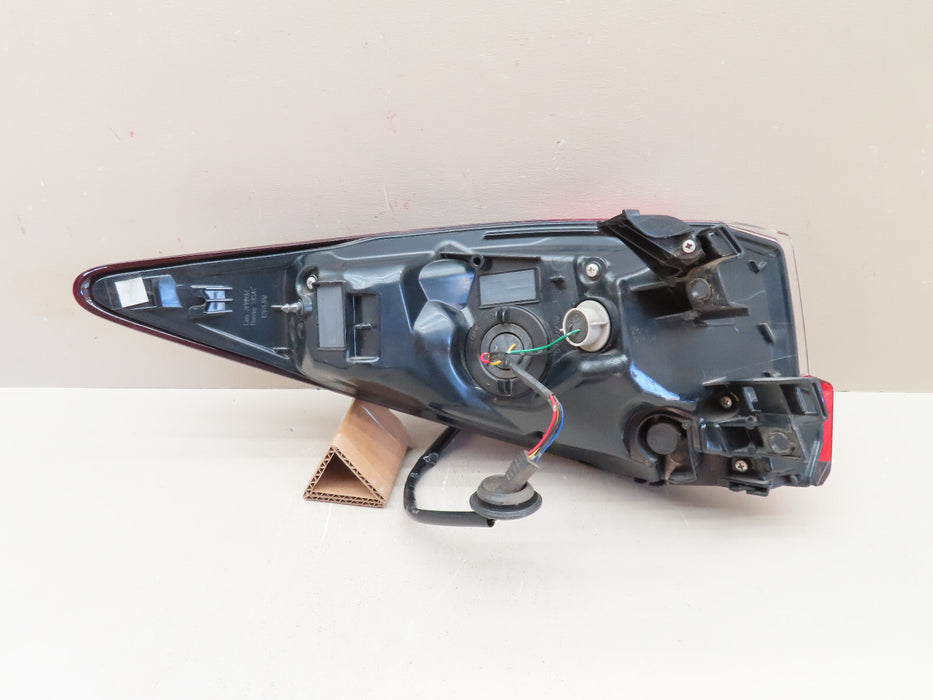 2016-2019 LEXUS RX350 RX450H REAR RIGHT PASSENGER OUTER TAIL LIGHT OEM