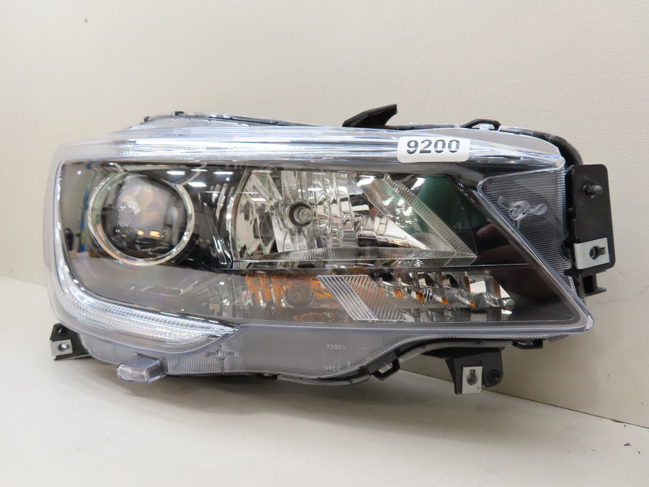 2018 2019 SUBARU OUTBACK FRONT RIGHT PASSENGER SIDE HEADLIGHT HALOGEN OEM