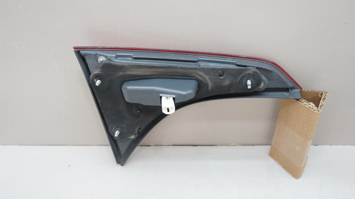 2017-2019 TOYOTA COROLLA REAR RIGHT PASSENGER SIDE INNER TAIL LIGHT OEM