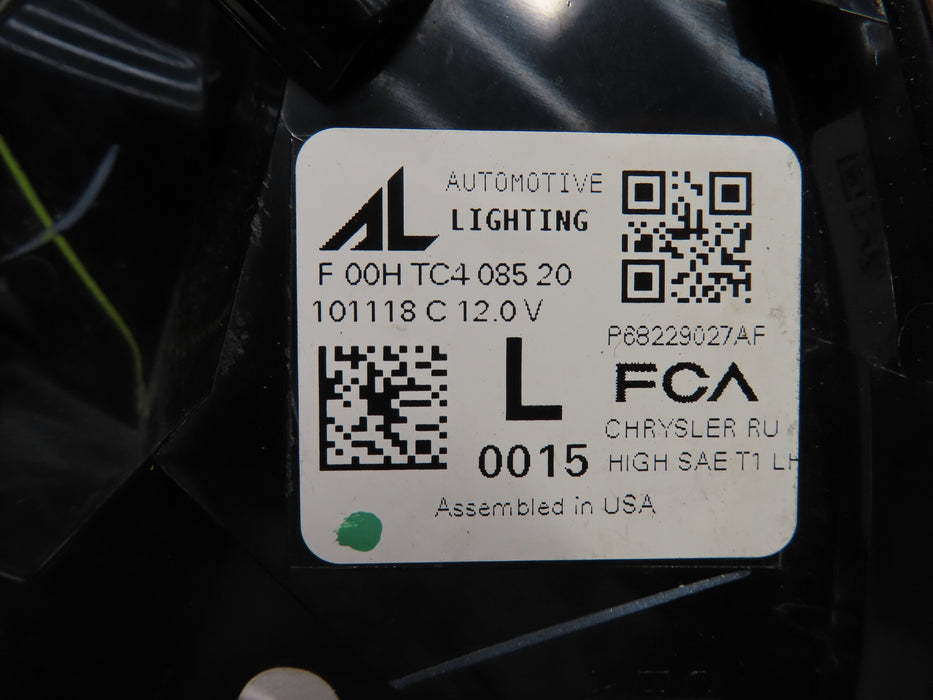 2017 2018 2019 CHRYSLER PACIFICA OUTER LEFT DRIVER SIDE TAIL LIGHT OEM