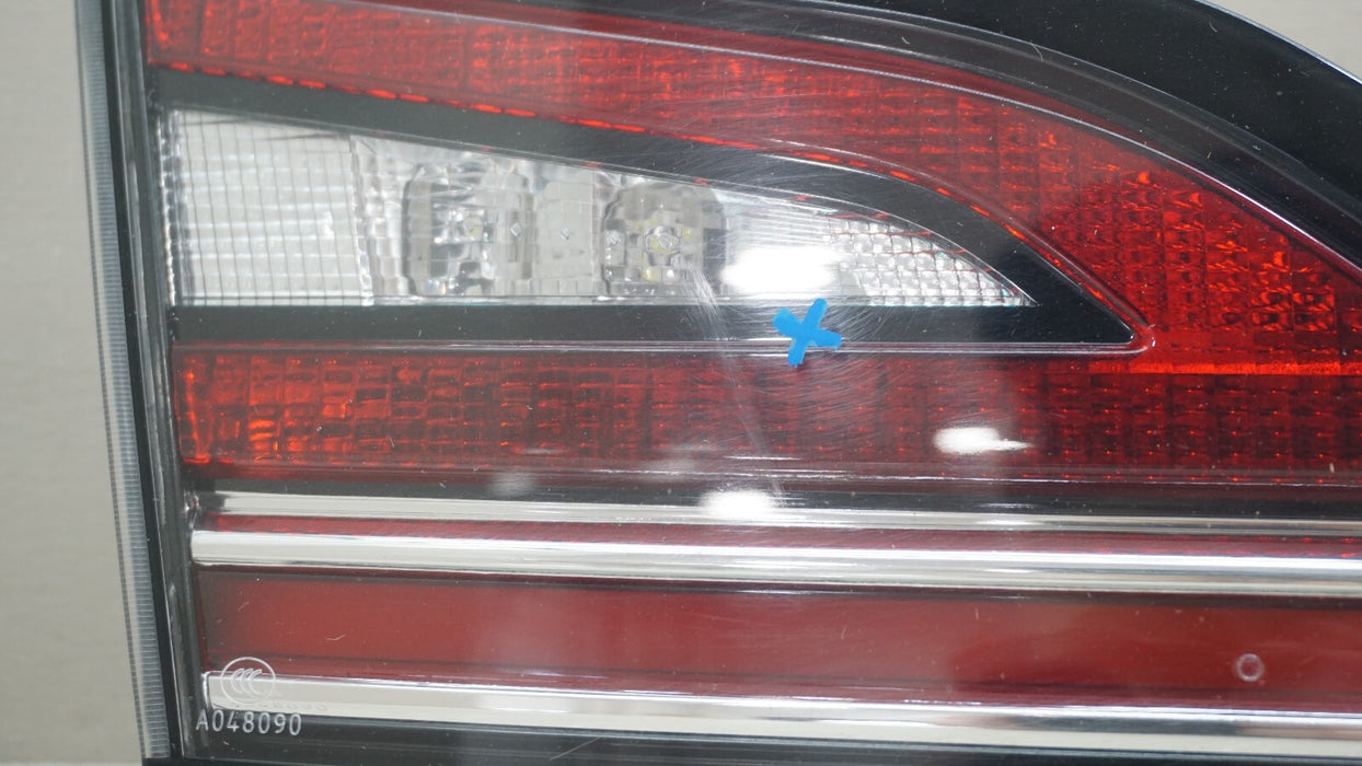 2019-2023 LINCOLN NAUTILIUS REAR CENTER TAIL LIGHT LAMP OEM KA1B13A565A